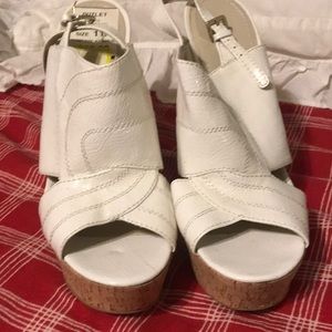 NWT Nine West platform chunky heels